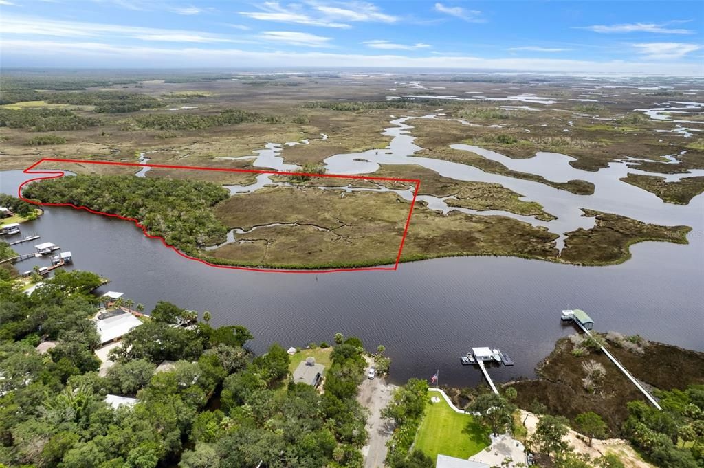 For Sale: $749,900 (0.86 acres)