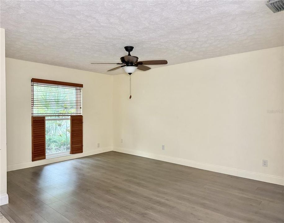 For Sale: $576,900 (4 beds, 3 baths, 2780 Square Feet)