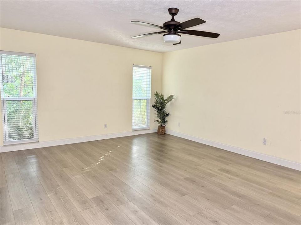 For Sale: $576,900 (4 beds, 3 baths, 2780 Square Feet)