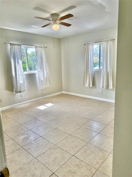 For Sale: $449,995 (4 beds, 0 baths, 1663 Square Feet)