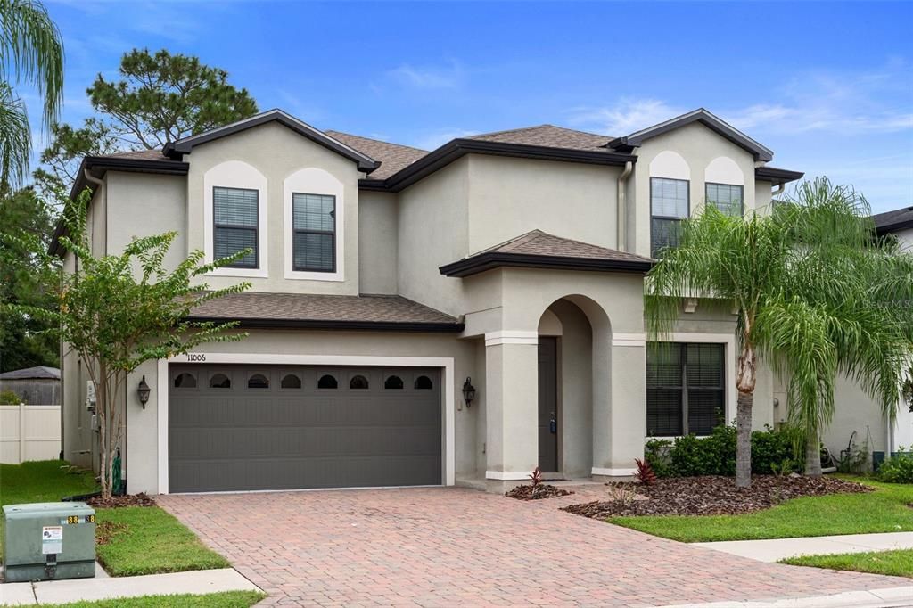 For Sale: $599,999 (5 beds, 4 baths, 3537 Square Feet)