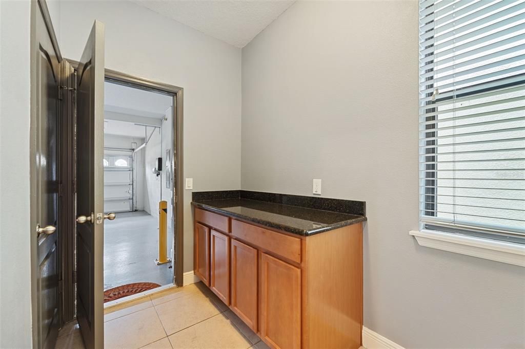 For Sale: $599,999 (5 beds, 4 baths, 3537 Square Feet)