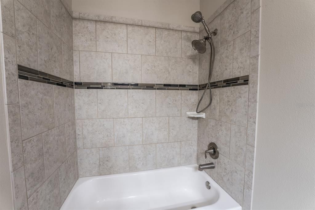 En Renta: $4,675 (5 camas, 4 baños, 3522 Pies cuadrados)