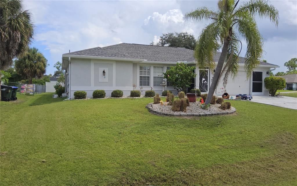 For Sale: $349,900 (3 beds, 2 baths, 1482 Square Feet)