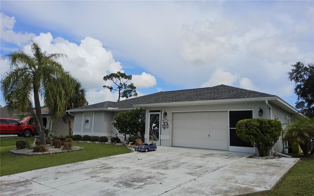 For Sale: $349,900 (3 beds, 2 baths, 1482 Square Feet)