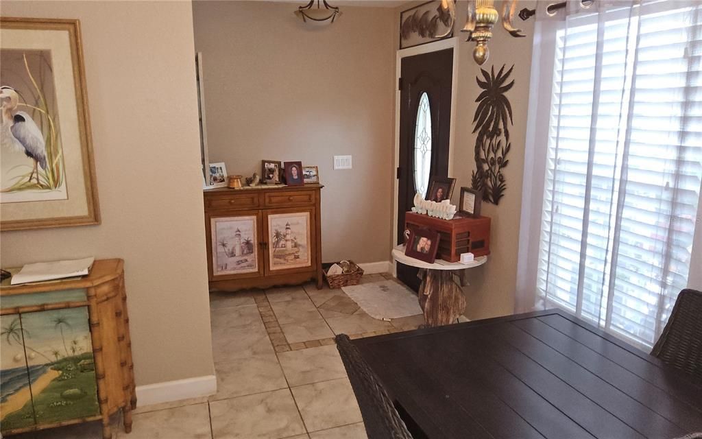 For Sale: $349,900 (3 beds, 2 baths, 1482 Square Feet)