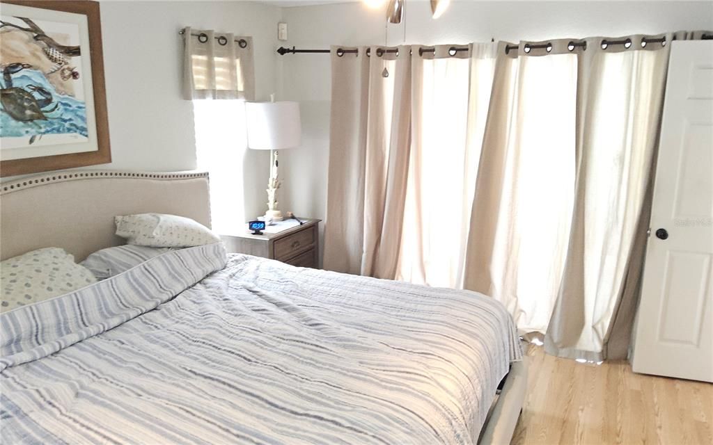 For Sale: $349,900 (3 beds, 2 baths, 1482 Square Feet)