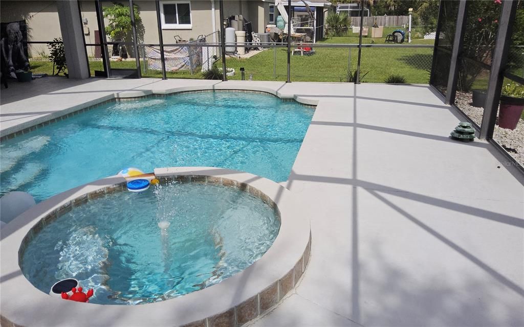 For Sale: $349,900 (3 beds, 2 baths, 1482 Square Feet)