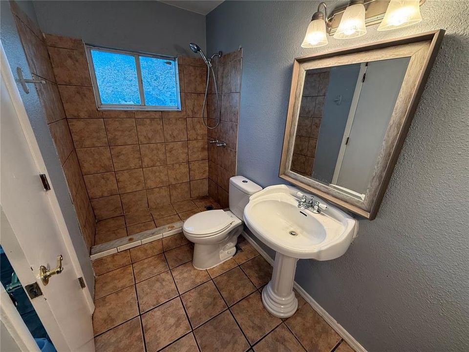 En Venta: $195,000 (3 camas, 2 baños, 1315 Pies cuadrados)