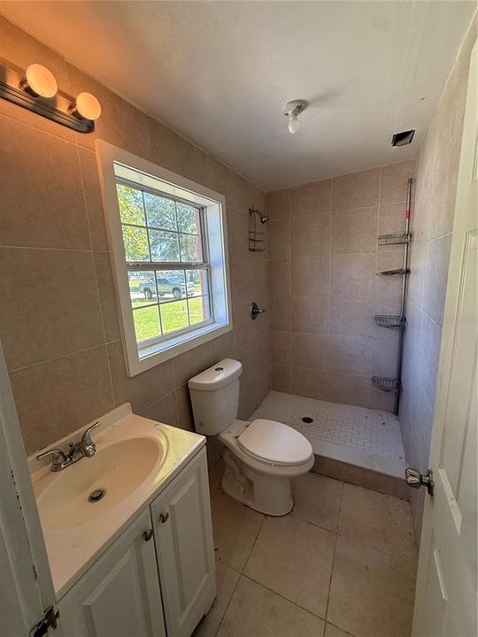 En Venta: $195,000 (3 camas, 2 baños, 1315 Pies cuadrados)