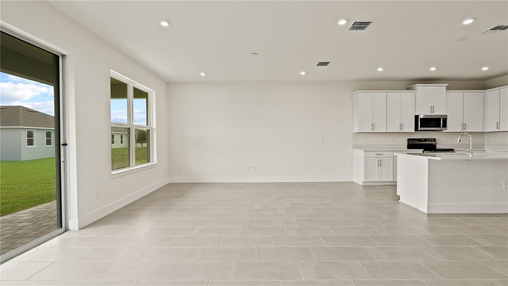 For Sale: $475,390 (3 beds, 3 baths, 2035 Square Feet)