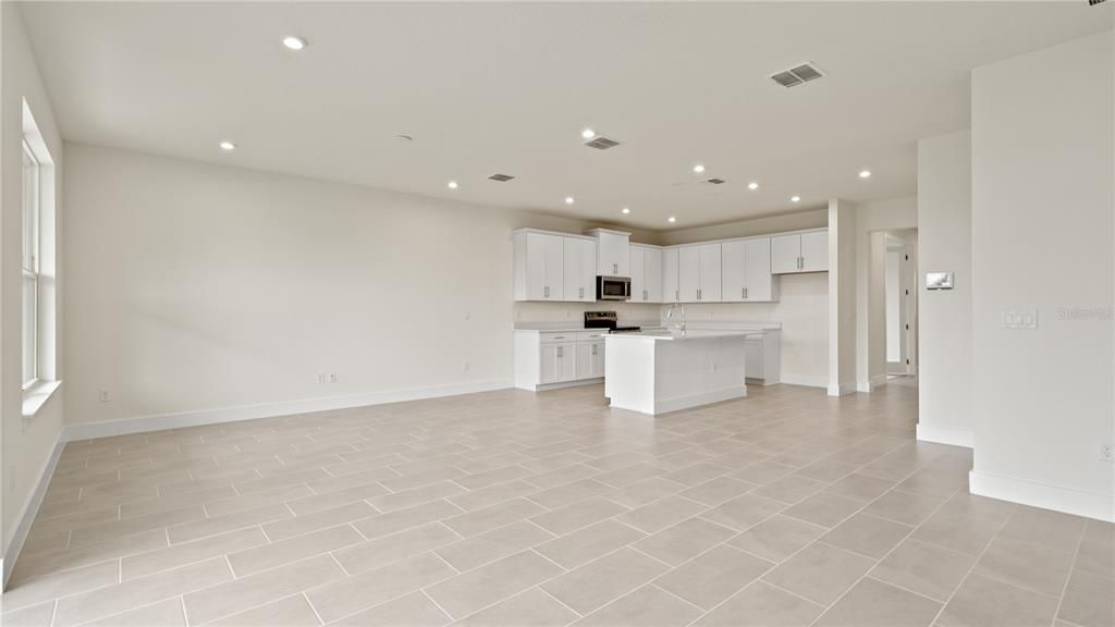 For Sale: $475,390 (3 beds, 3 baths, 2035 Square Feet)