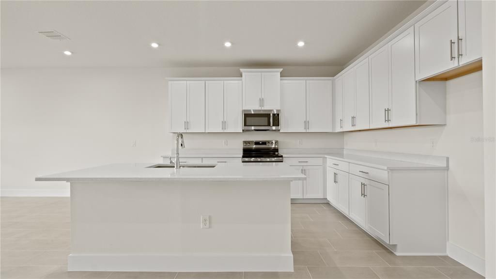 For Sale: $475,390 (3 beds, 3 baths, 2035 Square Feet)
