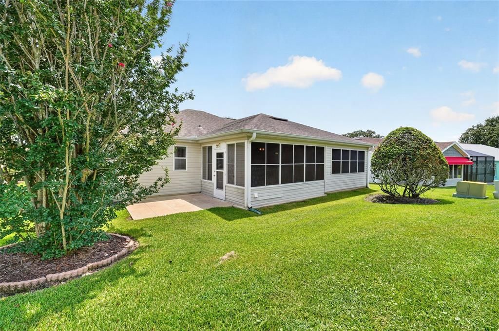 For Sale: $259,900 (2 beds, 2 baths, 1092 Square Feet)