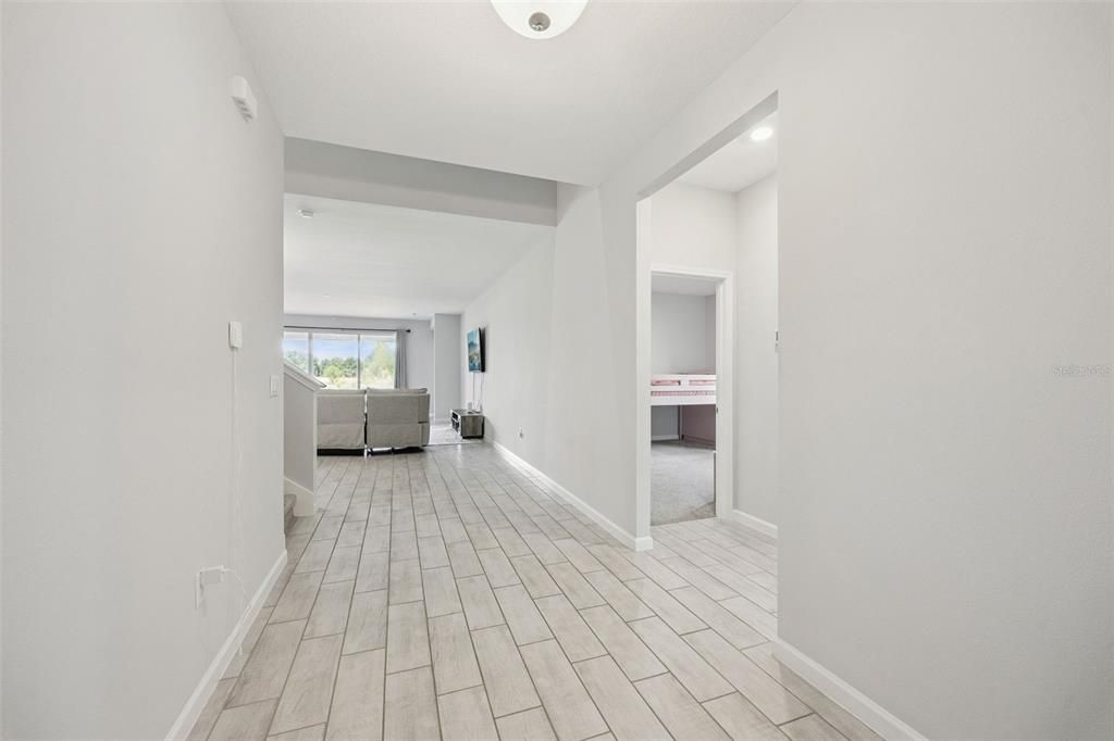 For Sale: $640,000 (6 beds, 4 baths, 3985 Square Feet)