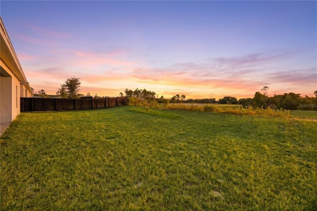 For Sale: $640,000 (6 beds, 4 baths, 3985 Square Feet)
