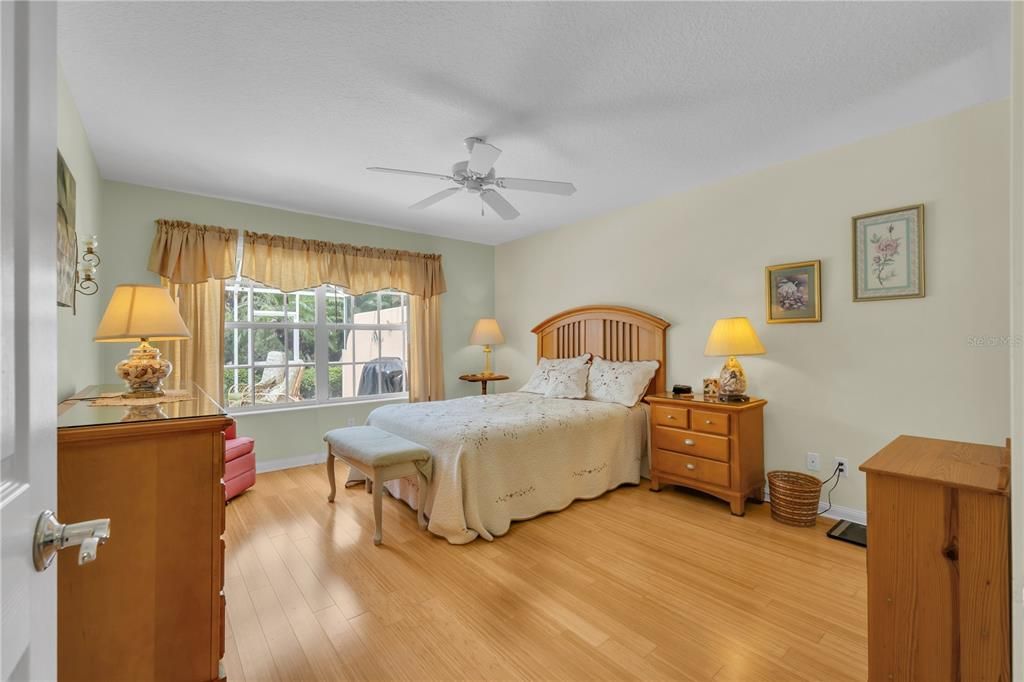 На продажу: $415,000 (2 спален, 2 ванн, 1693 Квадратных фут)