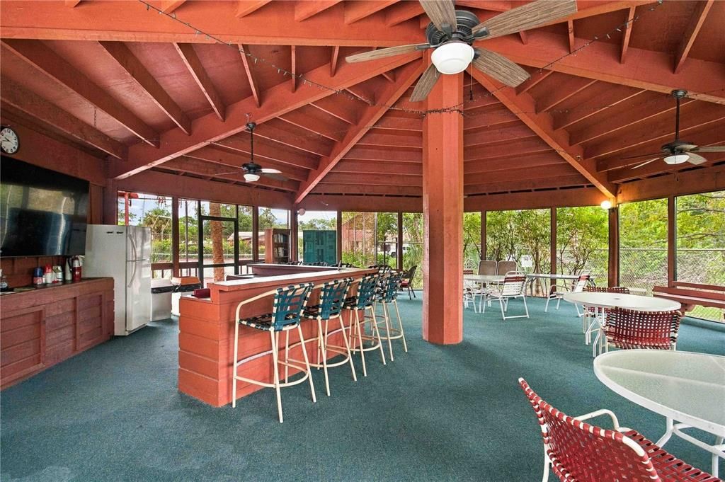 For Sale: $139,000 (2 beds, 2 baths, 1146 Square Feet)