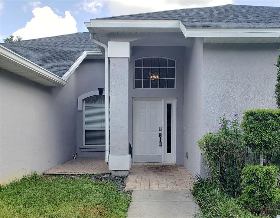 For Rent: $3,495 (4 beds, 3 baths, 2876 Square Feet)