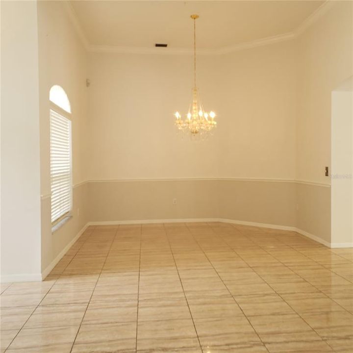 For Rent: $3,495 (4 beds, 3 baths, 2876 Square Feet)