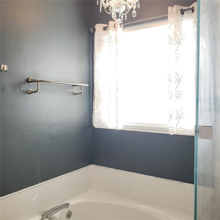 For Rent: $3,495 (4 beds, 3 baths, 2876 Square Feet)