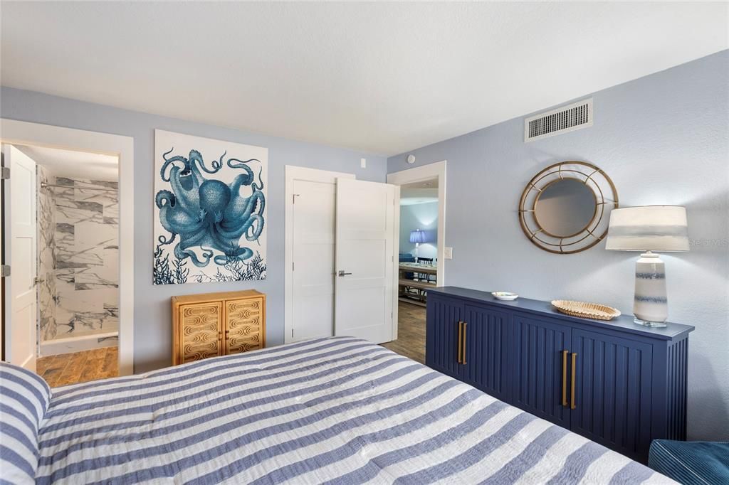 В аренду: $3,950 (2 спален, 2 ванн, 1103 Квадратных фут)