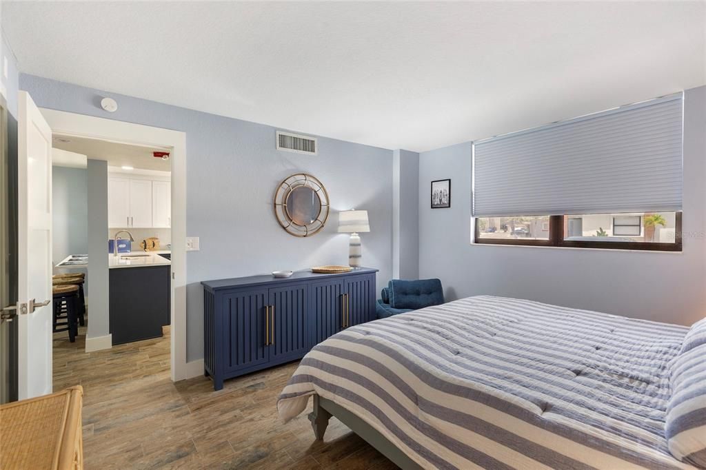 В аренду: $3,950 (2 спален, 2 ванн, 1103 Квадратных фут)