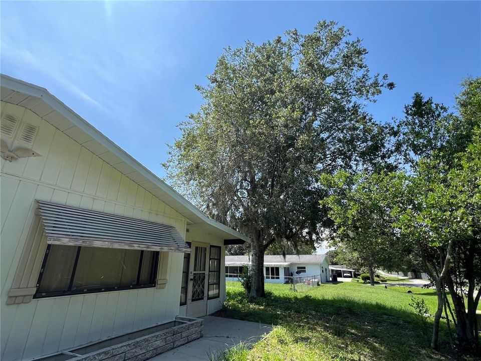 For Sale: $65,000 (2 beds, 1 baths, 960 Square Feet)