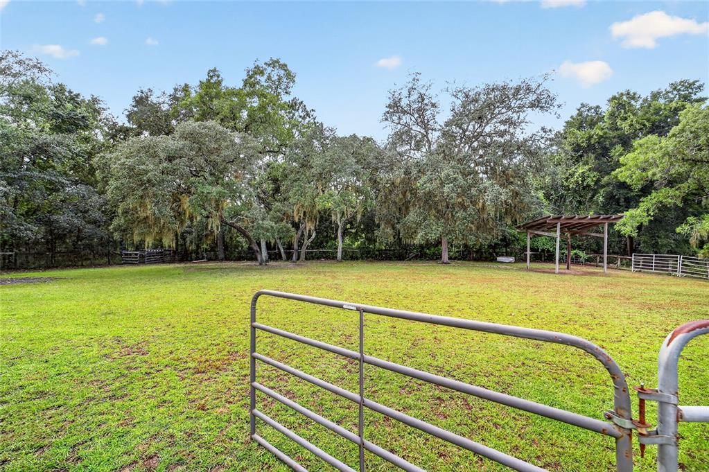 En Venta: $199,999 (2 camas, 2 baños, 728 Pies cuadrados)