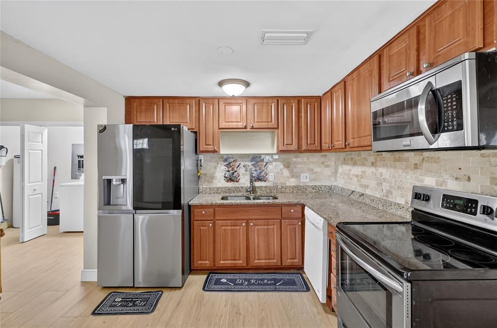En Venta: $250,000 (3 camas, 1 baños, 1048 Pies cuadrados)