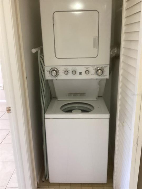 En Venta: $139,000 (2 camas, 2 baños, 899 Pies cuadrados)