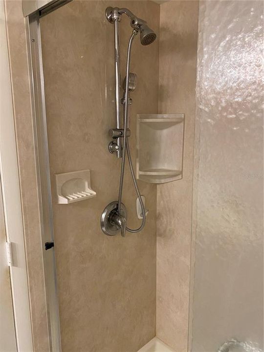 En Venta: $139,000 (2 camas, 2 baños, 899 Pies cuadrados)