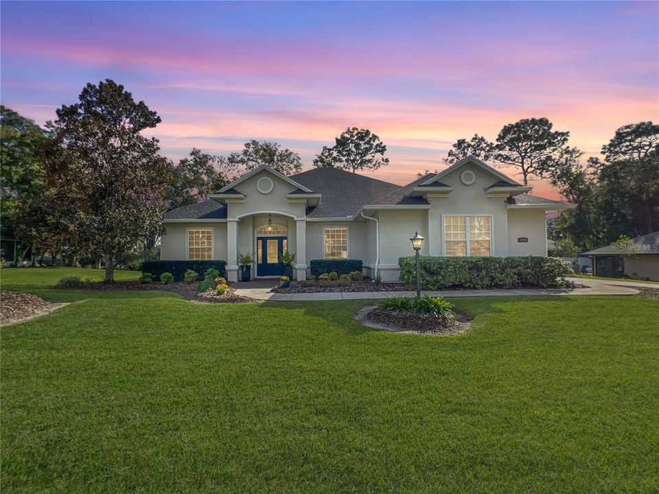 For Sale: $525,000 (4 beds, 3 baths, 2294 Square Feet)