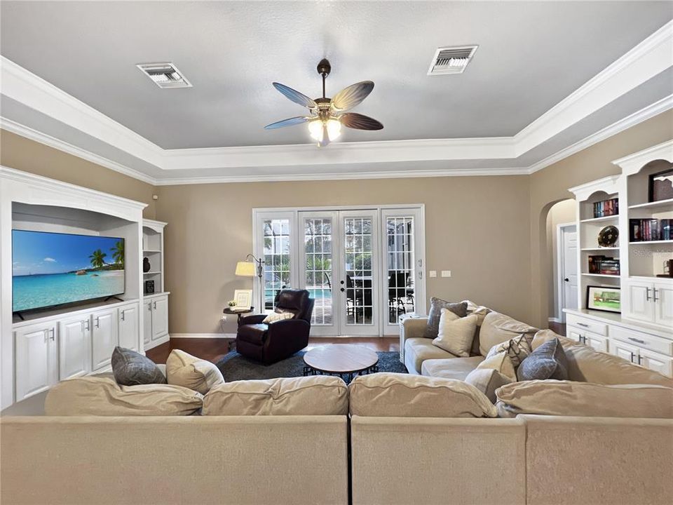 For Sale: $525,000 (4 beds, 3 baths, 2294 Square Feet)