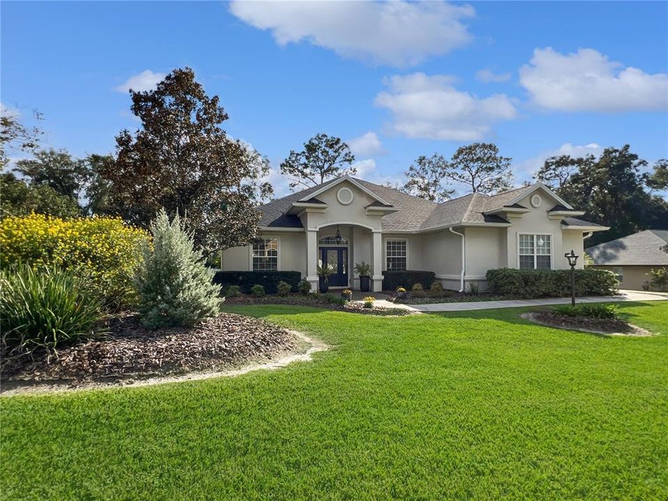 For Sale: $525,000 (4 beds, 3 baths, 2294 Square Feet)