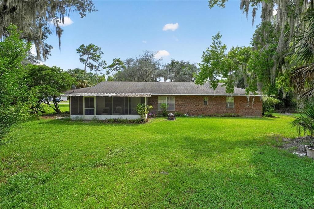 For Sale: $295,000 (3 beds, 2 baths, 1659 Square Feet)