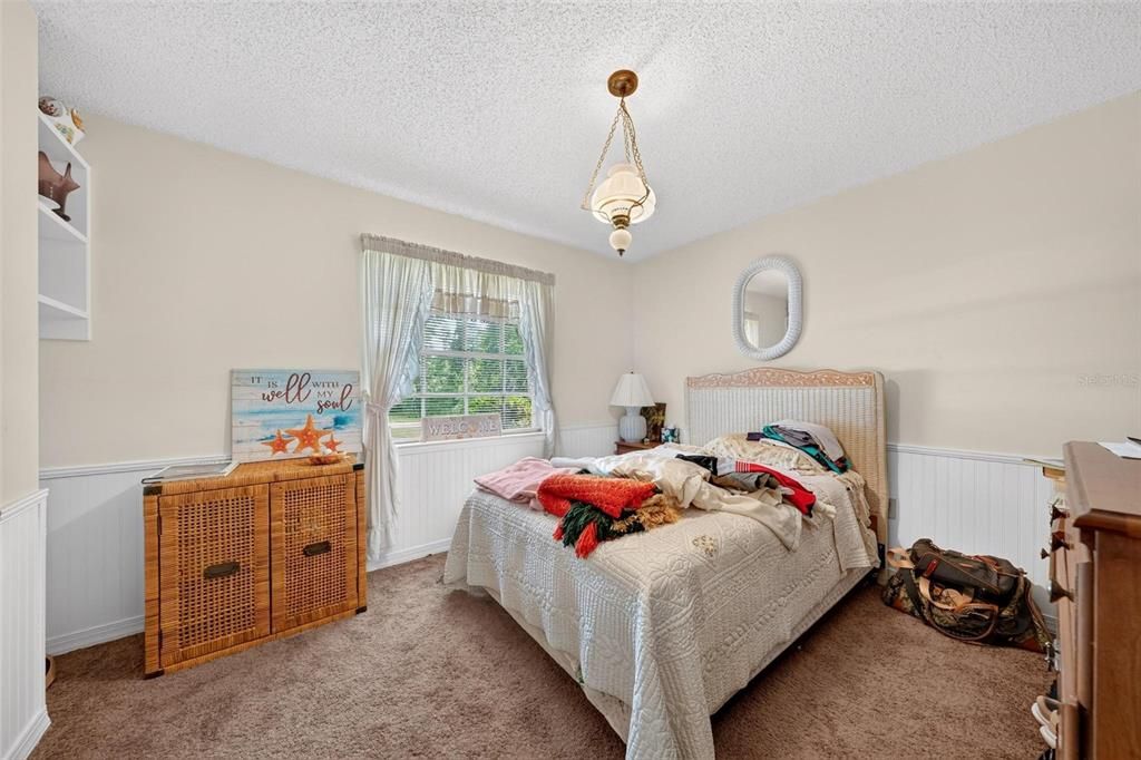 For Sale: $295,000 (3 beds, 2 baths, 1659 Square Feet)