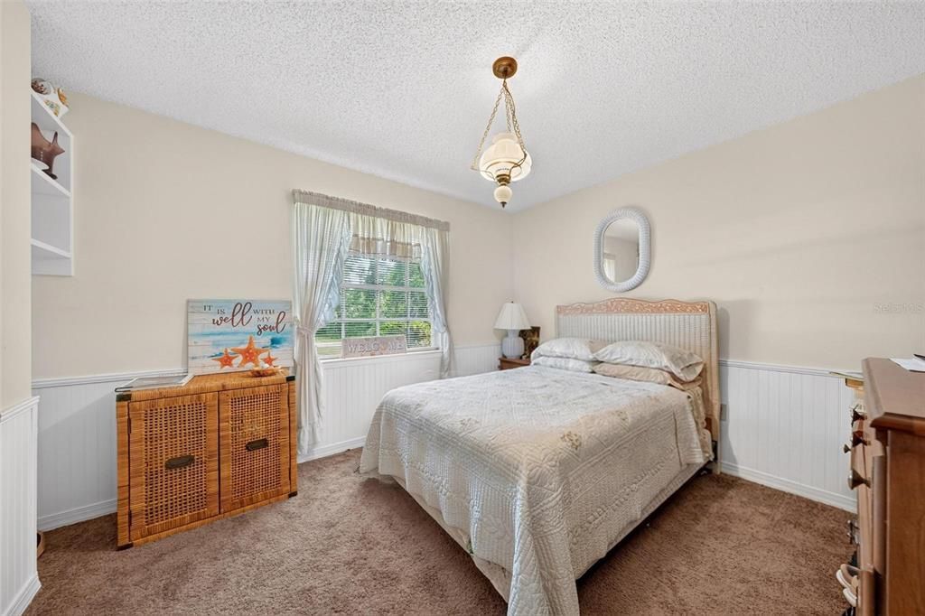For Sale: $295,000 (3 beds, 2 baths, 1659 Square Feet)