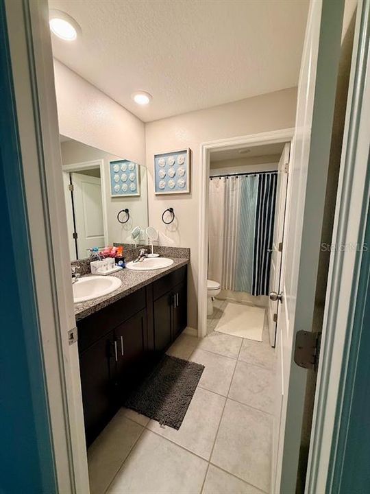 В аренду: $2,950 (5 спален, 2 ванн, 2264 Квадратных фут)