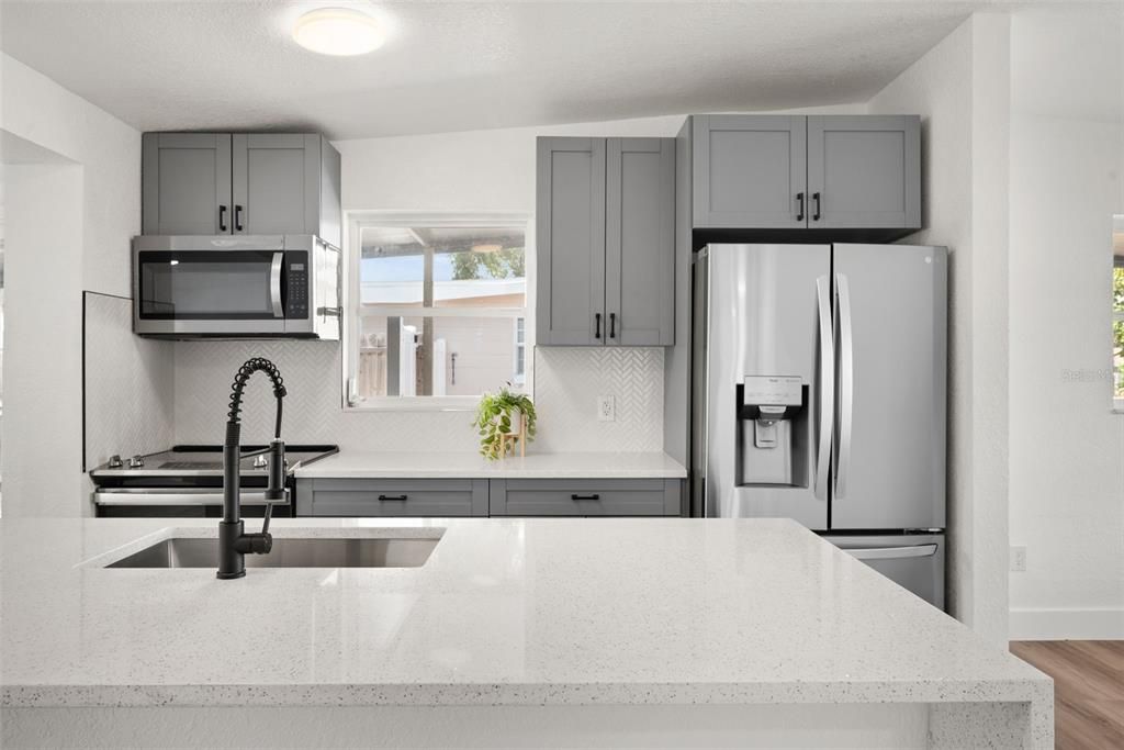 For Rent: $3,300 (3 beds, 2 baths, 1389 Square Feet)