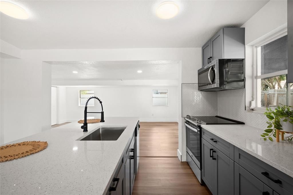 For Rent: $3,300 (3 beds, 2 baths, 1389 Square Feet)