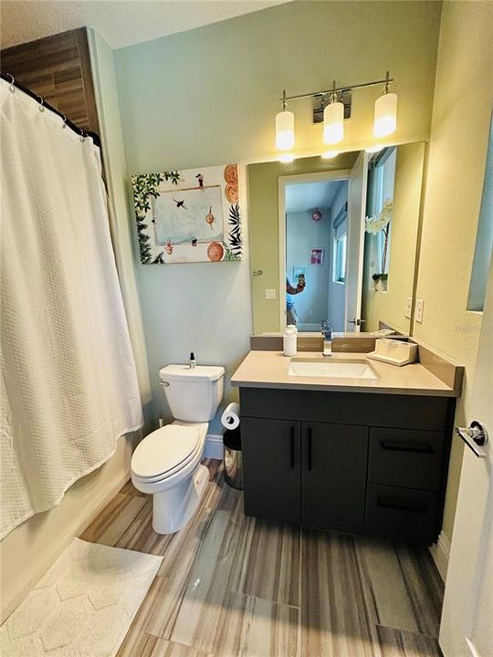For Rent: $4,950 (3 beds, 3 baths, 1972 Square Feet)