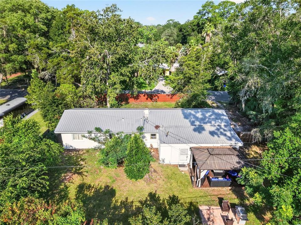 For Sale: $317,000 (4 beds, 2 baths, 1660 Square Feet)