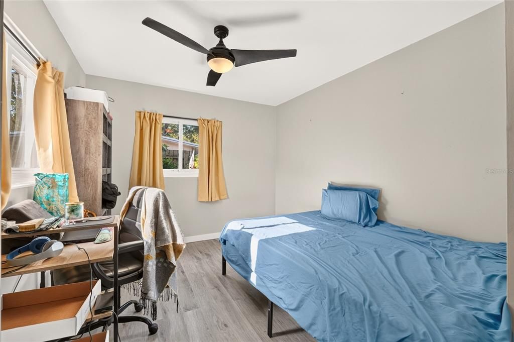 For Sale: $317,000 (4 beds, 2 baths, 1660 Square Feet)