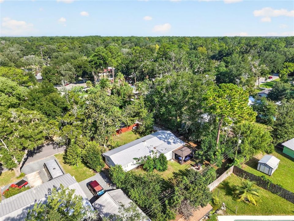 For Sale: $317,000 (4 beds, 2 baths, 1660 Square Feet)