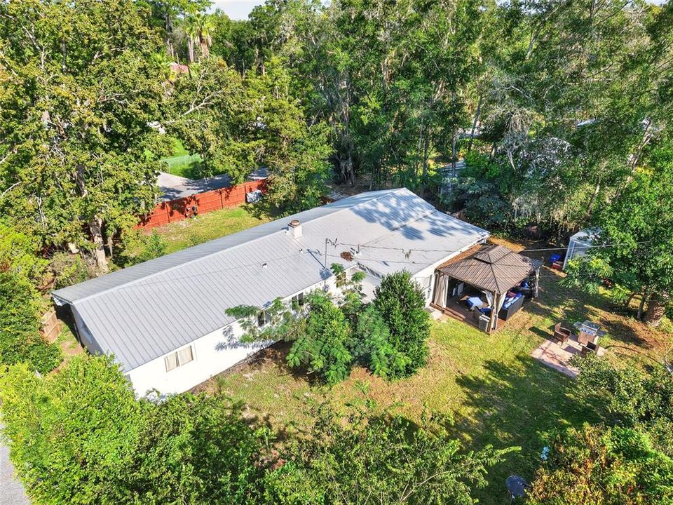 For Sale: $317,000 (4 beds, 2 baths, 1660 Square Feet)