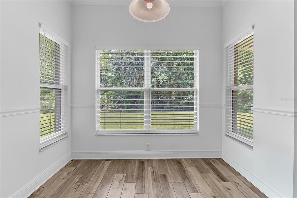 For Sale: $549,000 (5 beds, 3 baths, 2495 Square Feet)