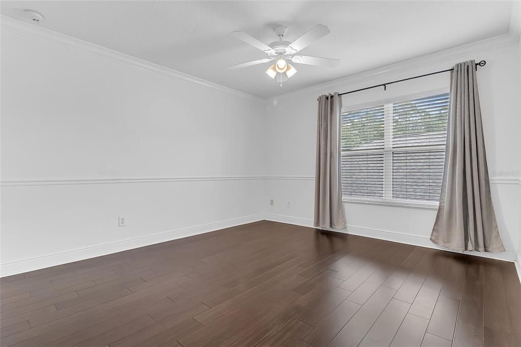 For Sale: $549,000 (5 beds, 3 baths, 2495 Square Feet)