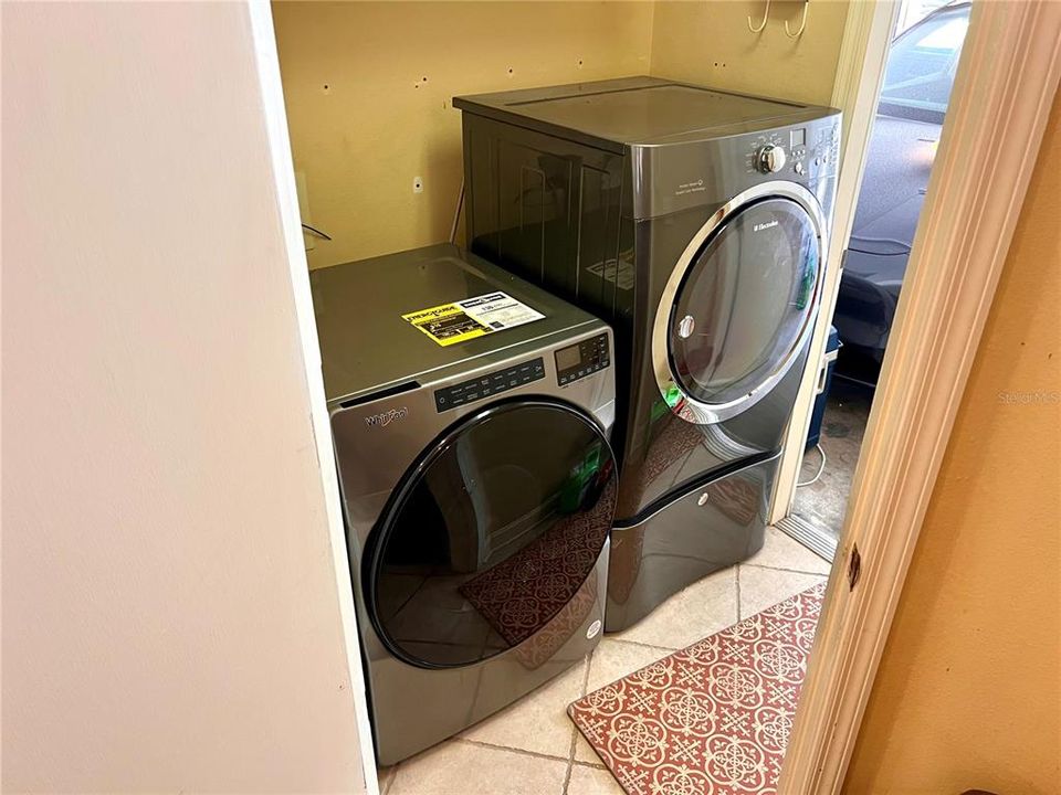 В аренду: $3,200 (4 спален, 2 ванн, 2086 Квадратных фут)