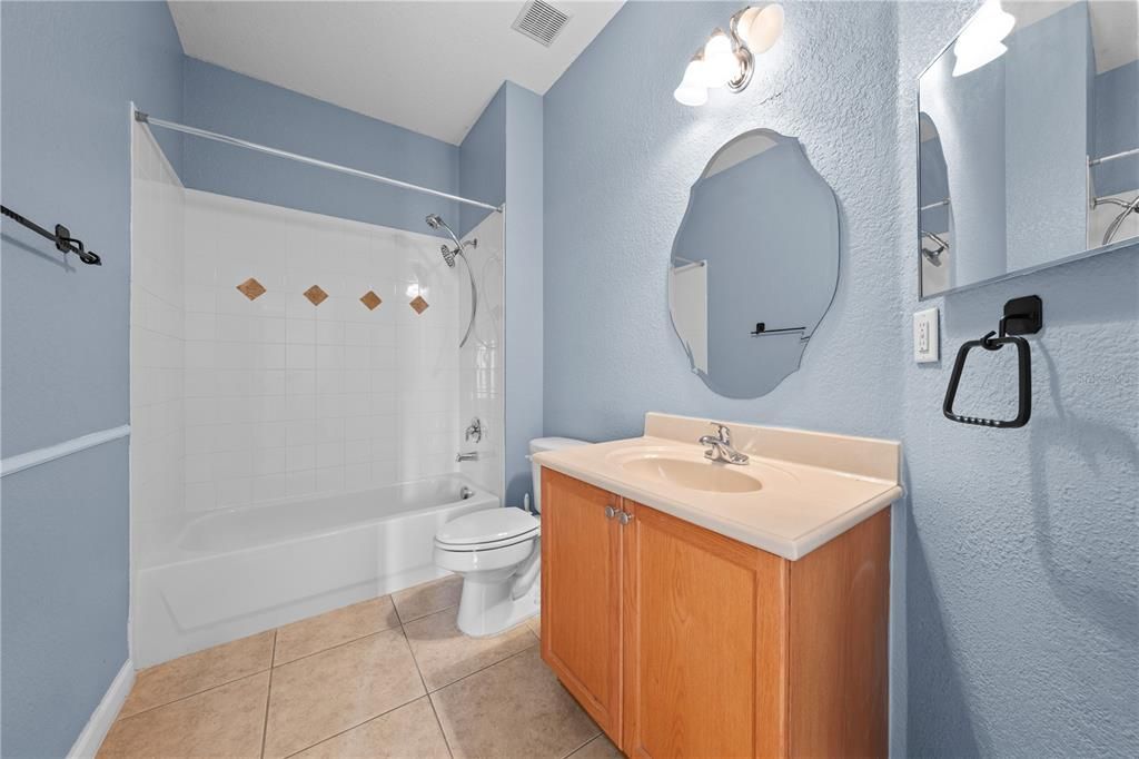 For Sale: $369,900 (3 beds, 2 baths, 1560 Square Feet)